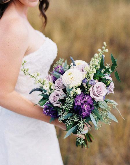 Top 7 Elegant and Stylish Wedding Color Schemes Can't Miss | Clear Wedding Invites